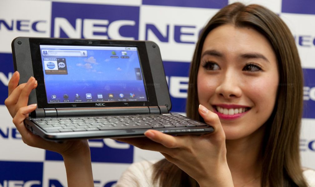 NEC LifeTouch Note - netbook z Androidem 2.2 [wideo]
