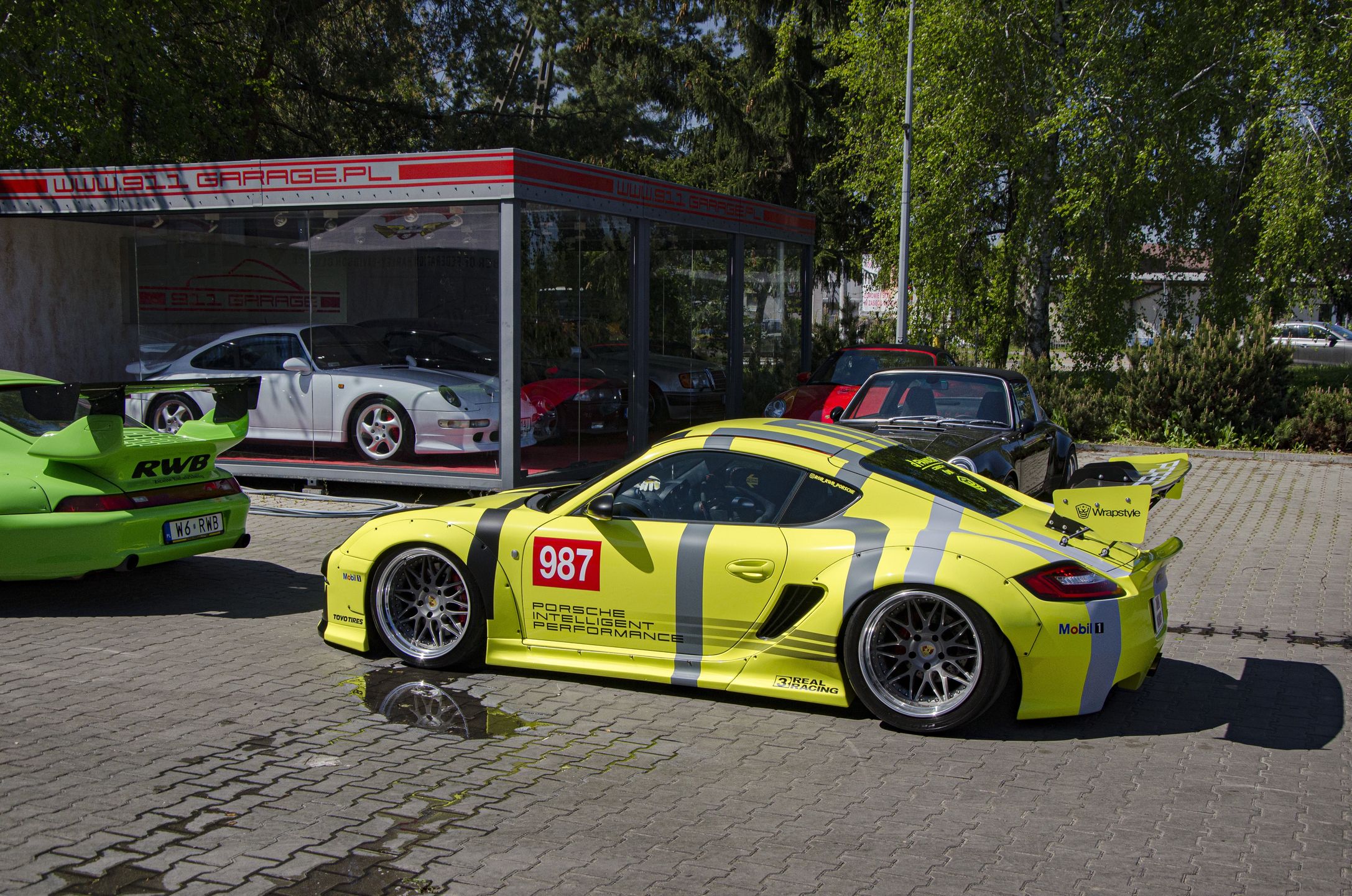 Porsche Cayman RWB