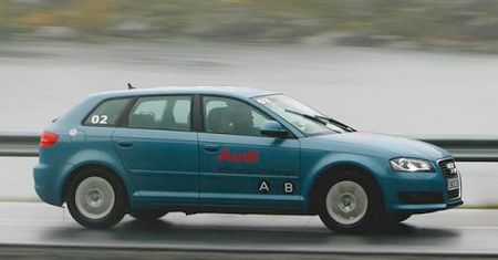 Audi A3 spala 3.0-litra na 100 kilometrów!