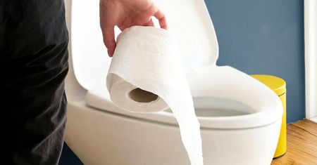 Co naturalnie przeczyszcza jelita? Najlepsze sposoby na zaparcia