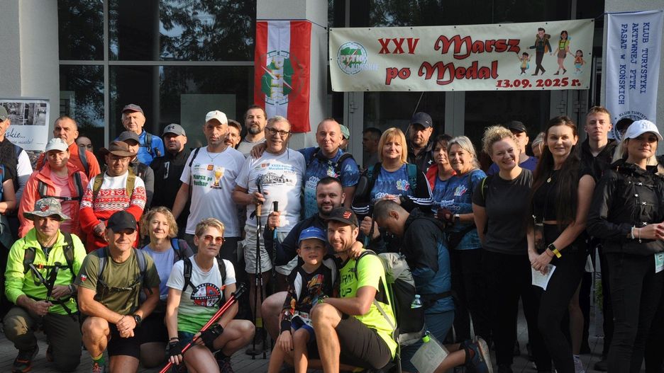 W sobotni poranek wyruszył na trasę 25 Marsz po Medal