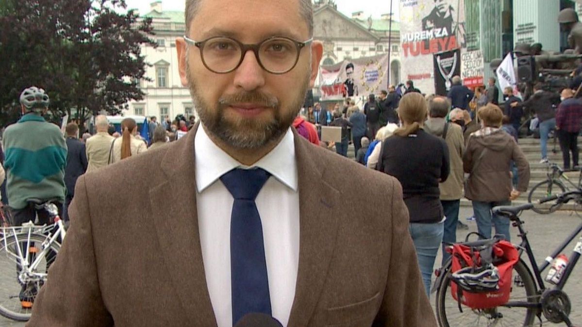 Dziennikarz "Faktów" TVN Michał Tracz wziął ślub ze swoim partnerem. Na weselu nie zabrakło gwiazd