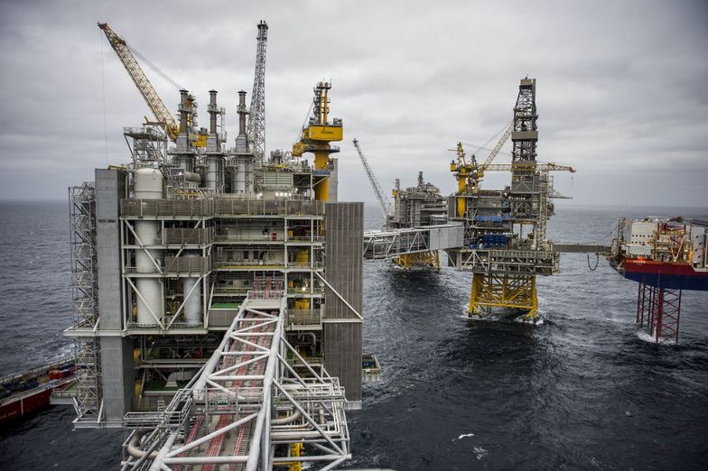 The Lonely Oil Giant That's Saving Norway's Crude Production
The processing, drilling and production platforms stand on the Johan Sverdup oil field off the coast of Norway in the North Sea, on Tuesday, Dec. 3, 2019. Sverdrup's earlier-than-expected start in October broke a long trend of underperformance for Norway's overall oil production. Photographer: Carina Johansen/Bloomberg via Getty Images
Bloomberg
fuels, fossil fuels, gasoline, petroleum, industries, european, oil and gas fields, energy, natural resources, norwegian, oil, gas, business news, nordic, emea