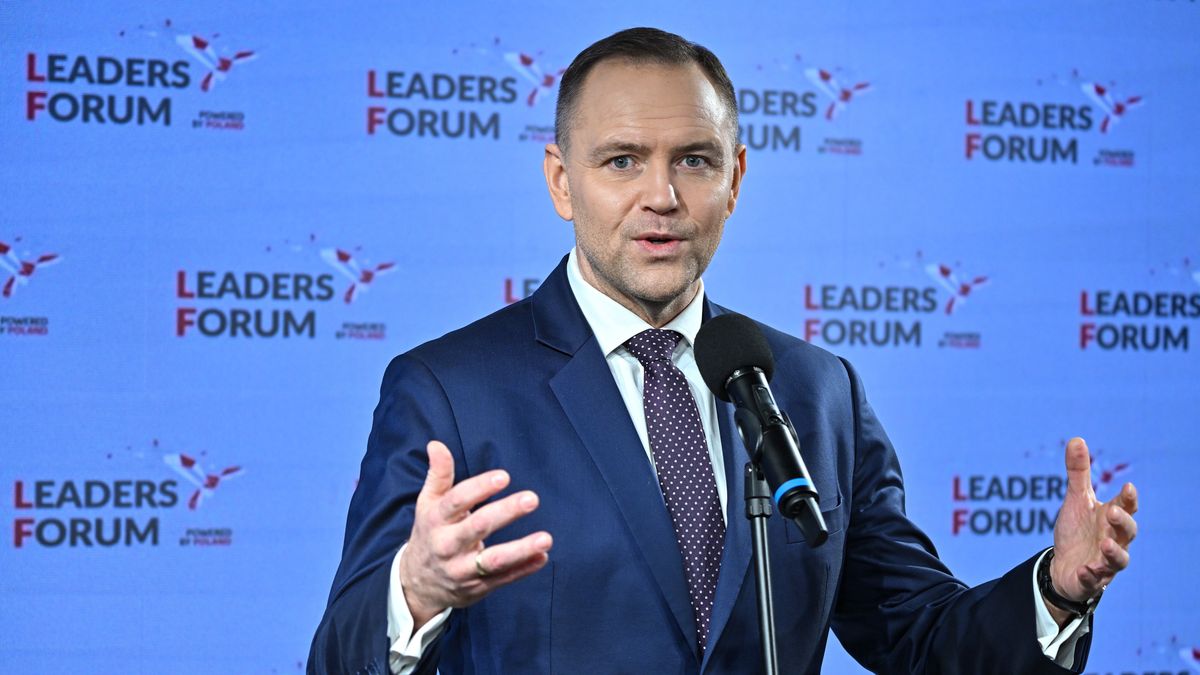 Davos, Szwajcaria, 22.01.2026. Prezydent RP Karol Nawrocki podczas spotkania z polskimi mediami w Polish Business Hub w Davos, 22 bm. w trakcie Światowego Forum Ekonomicznego. (aldg) PAP/Piotr Nowak