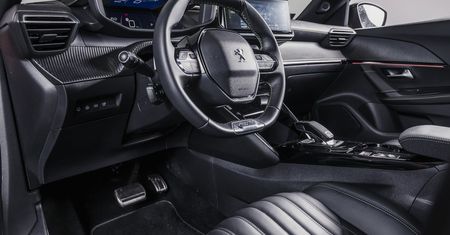 Samochód Roku Wirtualnej Polski 2020. Wnętrze Roku: Peugeot 2008