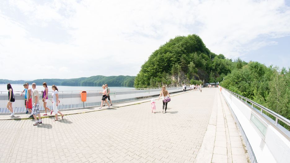 Korona zapory wodnej w Solinie, Bieszczady 