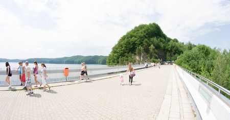 Policja ostrzega turystów w Bieszczadach. Chodzi o popularną grę