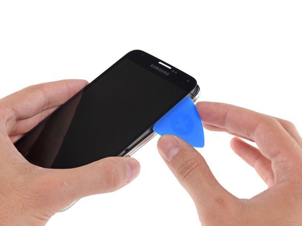 Galaxy S5 i HTC One (M8) - jak trudno je naprawić? 2