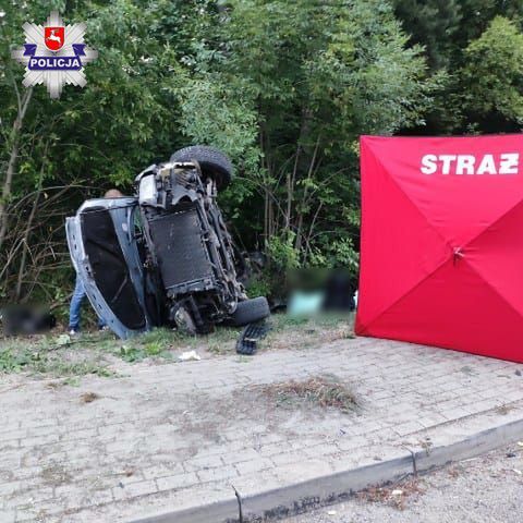 Wypadek w powiecie tomaszowskim w m. Zatyle. 