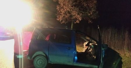 Zawracał mercedesem na drodze krajowej, doprowadził do zderzenia z audi. Mężczyzna zginął na miejscu