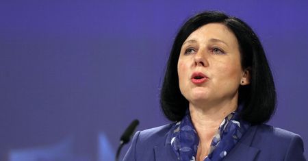 Komisja Europejska uruchomiła procedurę naruszeniową wobec Polski. Chodzi o dyscyplinowanie sędziów