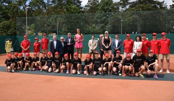 Osiem lat temu triumfowała w Toruniu. Dziś zachwyca świat tenisa... i zagra w finale Roland Garros!