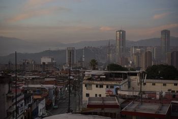 Nalot USA i pojmanie Maduro. Mieszkańcy Wenezueli w kolejkach. Gromadzą zapasy