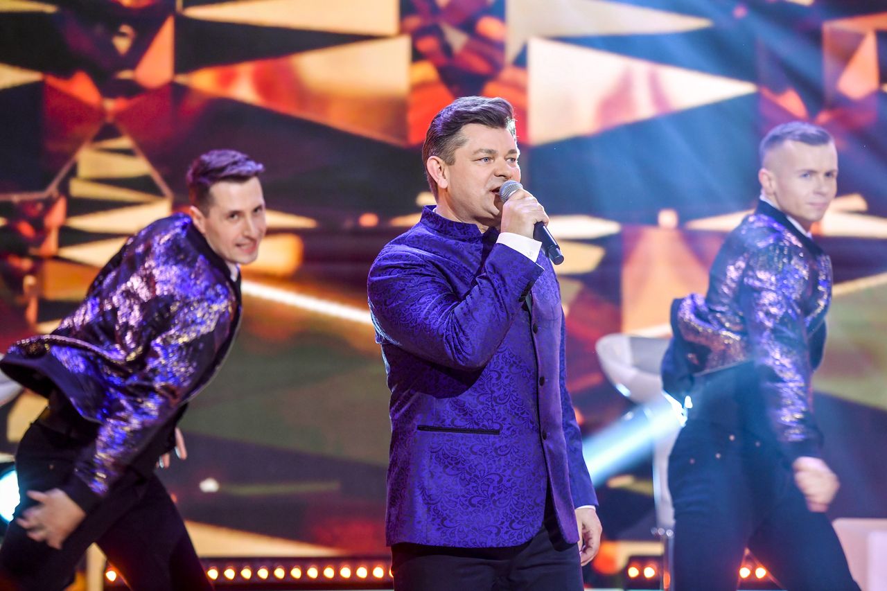 Zenon Martyniuk prosto z TVP pojechał do salonu samochodowego