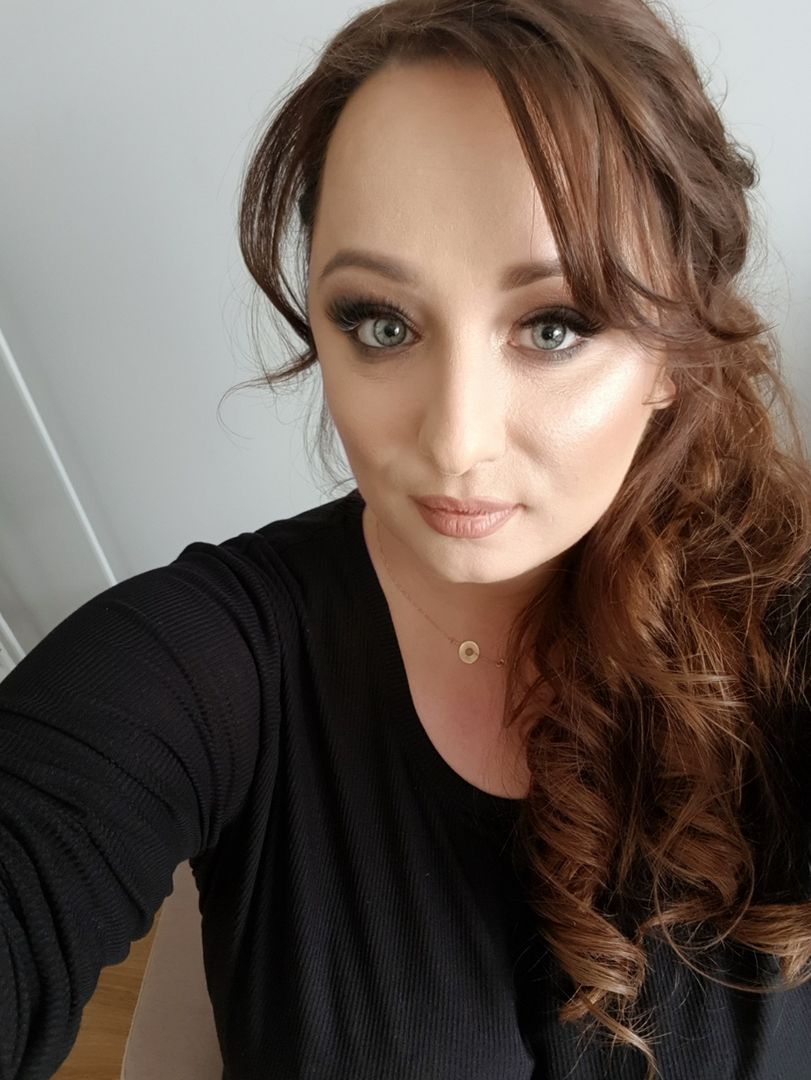 Alicja zachwala grillowanie na balkonie