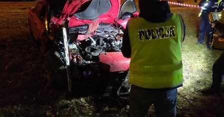 Porsche zmiażdżyło matiza. Oto co zrobił później bogaty kierowca