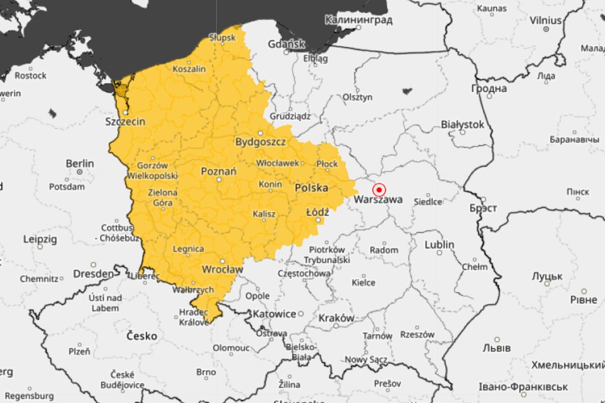 IMGW ostrzega. Możliwe pojawienie się trąb wodnych