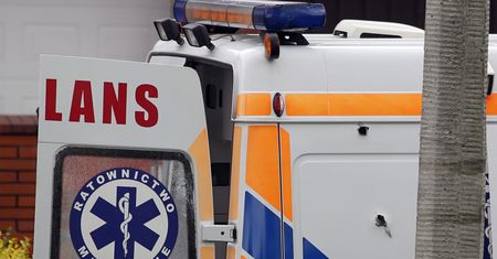 Tragedia w Łopusznie. W szyi mężczyzny tkwił nóż