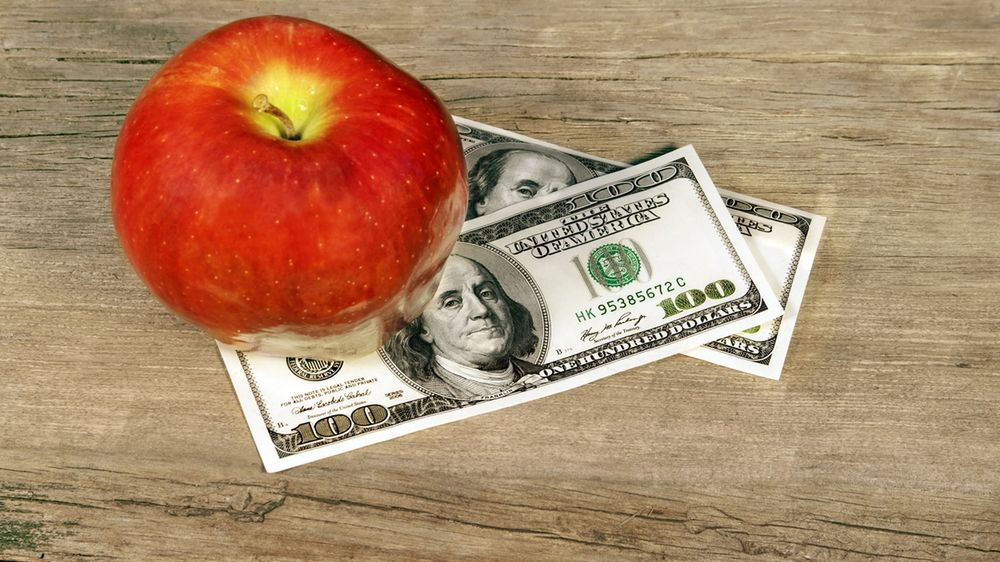 Apple zgarnia ponad 90% zysków z rynku smartfonów. Razem z Samsungiem mają... 107% 1