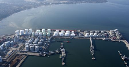 Zatrzymany "Baltic Spirit" już w estońskim porcie. Szukają kontrabandy