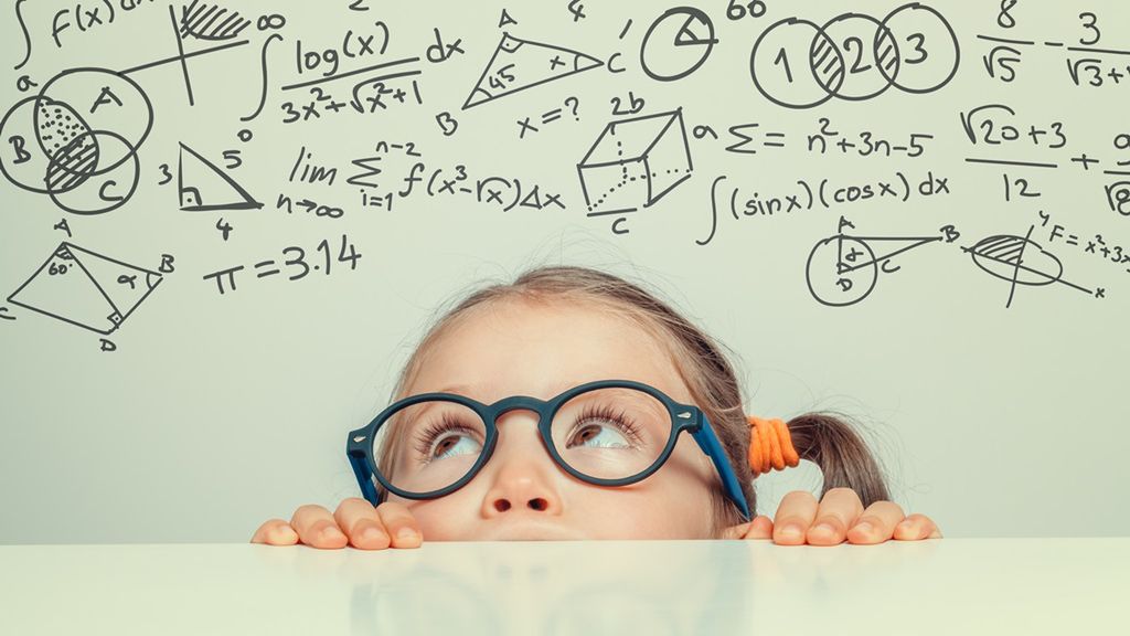 Obliczanie pola oraz obwodu figury płaskiej to jedna z podstawowych umiejętności matematycznych