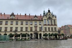 Strajk kobiet. Wrocław. Nadzwyczajna sesja Rady Miejskiej. Apel o poszanowanie praw kobiet