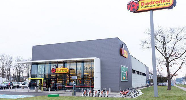 Biedronka zmienia zasady zwrotów. Klienci nie dostaną gotówki