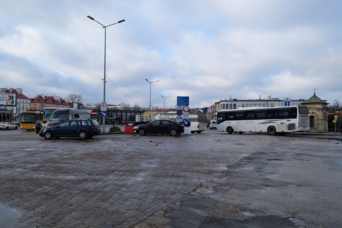 Przewoźnicy czekają do ostatniej chwili na przejście na nowy Dworzec Lublin
