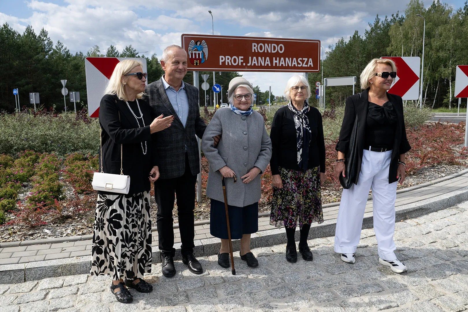 Uroczyste otwarcie ronda prof. Jana Hanasza 