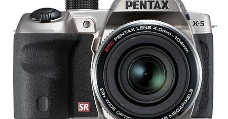 Lustrzanka w wersji mini? Nie, to nowy kompakt Pentax X-5