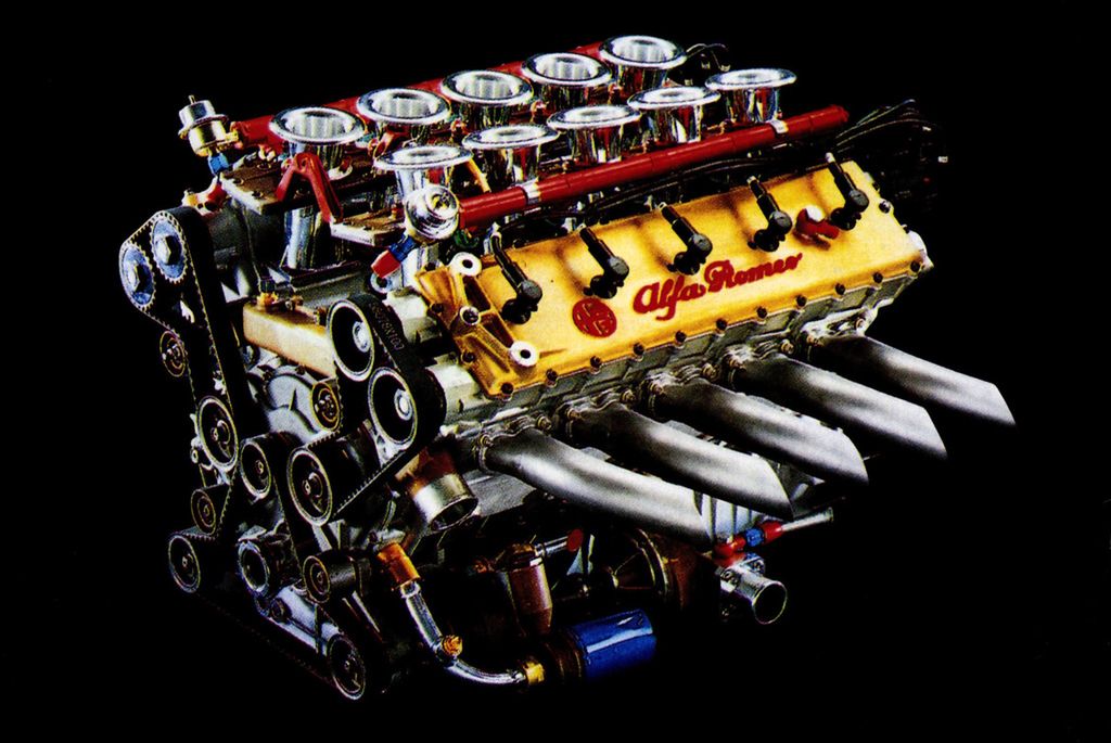 V10-ka imponowała nie tylko osiągami, ale też zaawansowaną techniką