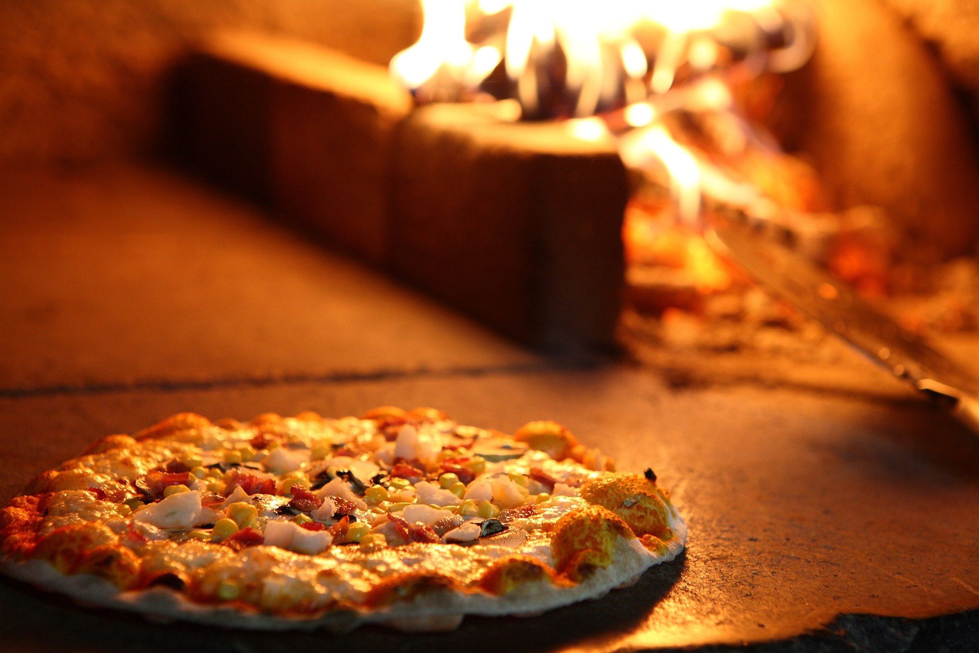 W Polsce pojawiła się pizza za 3333 złote!