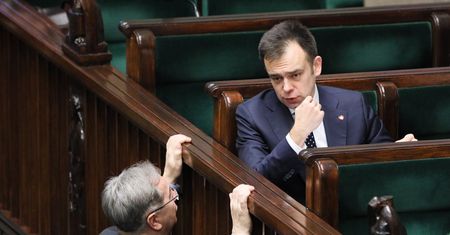 Ważą się losy budżetu. Tak to pokazali w nowej TVP