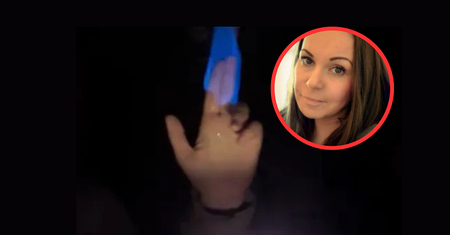 Najpierw spryskują palec perfumami. Groźna "zabawa" dotarła na TikTok