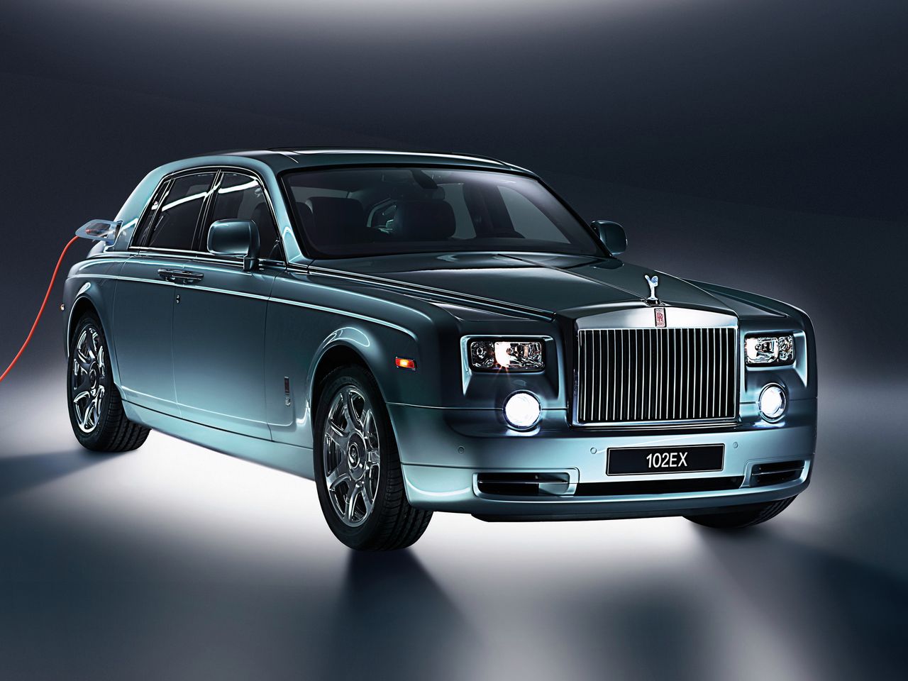 Rolls-Royce otwarty na elektryczne samochody