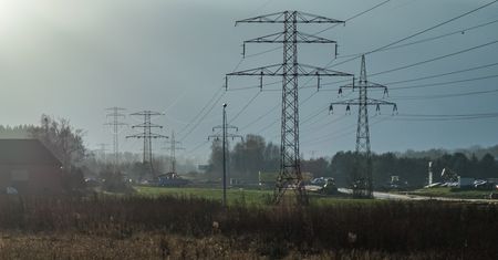 Rząd przedłuży obniżkę podatku VAT na energię? Decyzja w najbliższych tygodniach