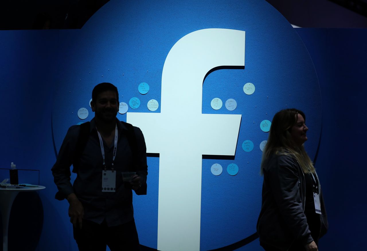 Facebook chce ułatwić zarządzanie i monetyzację treści, fot. Getty Images