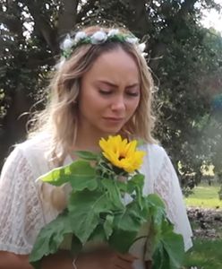 Kobieta poślubiła samą siebie. Nagranie obrazuje wielkie emocje