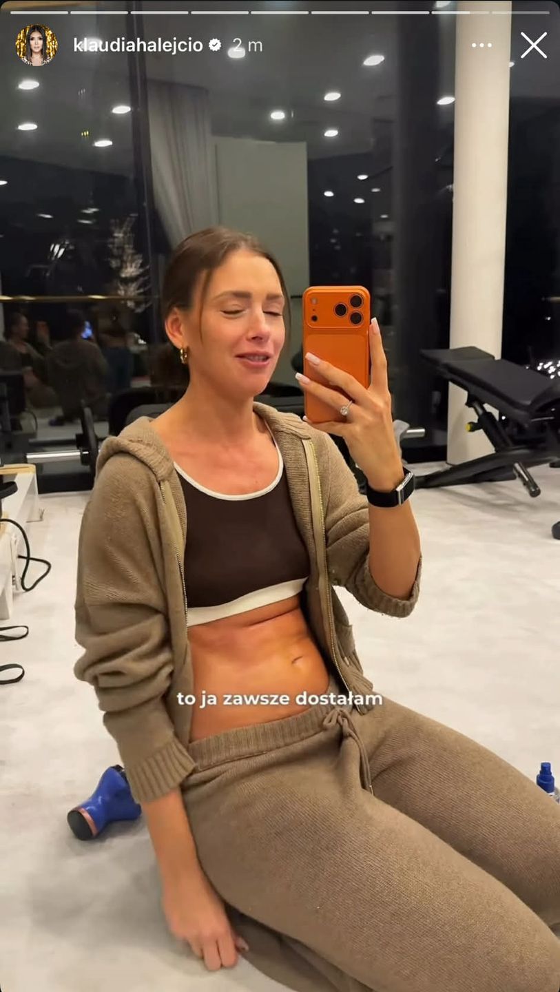 Klaudia Halejcio żali się na swój brzuch
