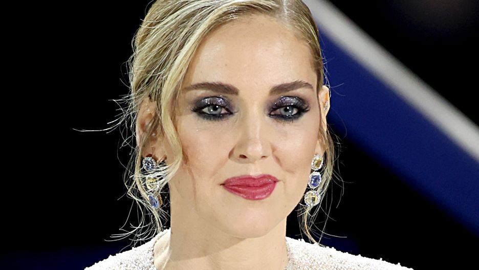 Chiara Ferragni pojawiła się na festiwalu w Sanremo w kontrowersyjnej sukience 