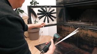 Co naprawdę niszczy kominek i sprawia, że szyba czernieje? Kominiarze wskazują przyczyny