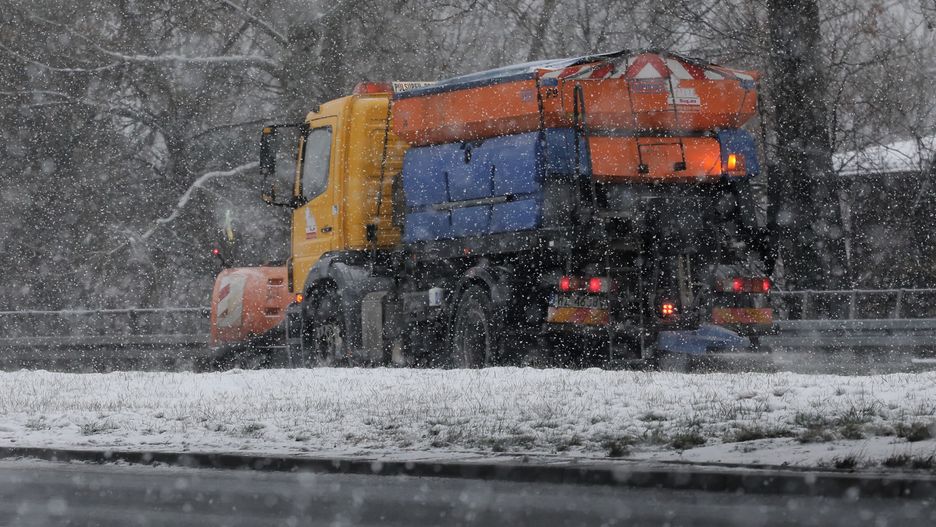 Pogoda. Wrocław. 16 stycznia 2021 - kolejny dzień ze śniegiem. Ostrzeżenie przed ostrym mrozem