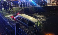 Czwórka młodych Ukraińców wylądowała w stawie. Wiadomo dlaczego