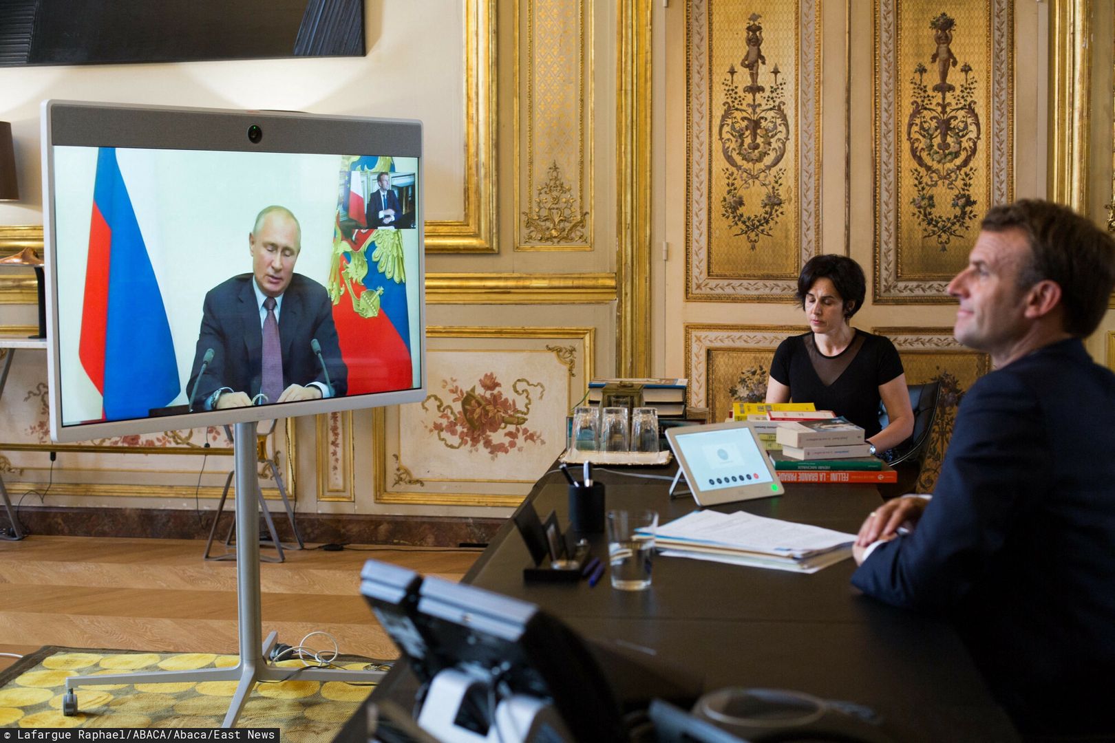 Spotkanie online Macron - Putin w 2020 roku