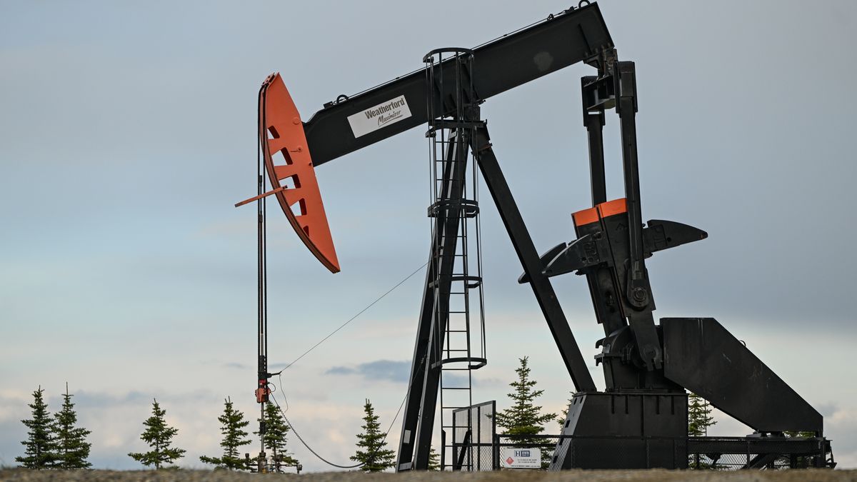 ALBERTA, CANADA  MAY 22:
An oil well in a field seen along Highway 22, known as the Cowboy Trail, between Cochrane and Cremona, in Alberta, Canada on May 22, 2025. (Photo by Artur Widak/NurPhoto via Getty Images)