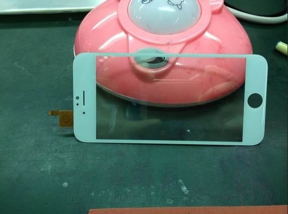 W skrócie: "nowy" sklep Samsunga, S5 mini w zestawie z Gear Fit i Lumia 930 vs nóż 8