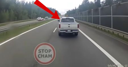 Skandaliczne sceny na S7. Wyhamował go. Ale to nie koniec