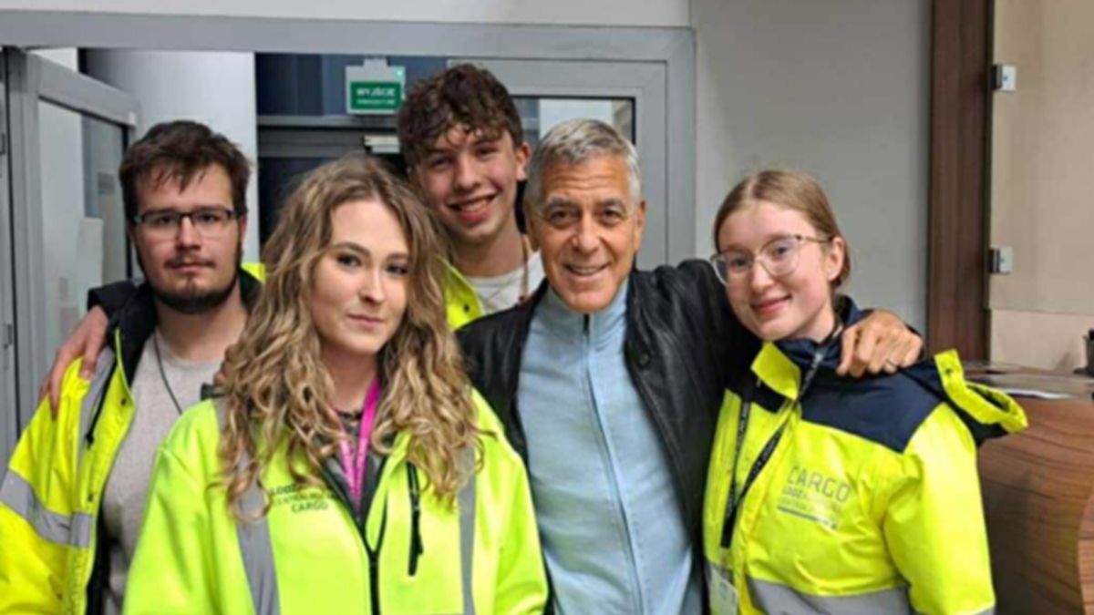George Clooney wylądował na lotnisku w Łodzi.