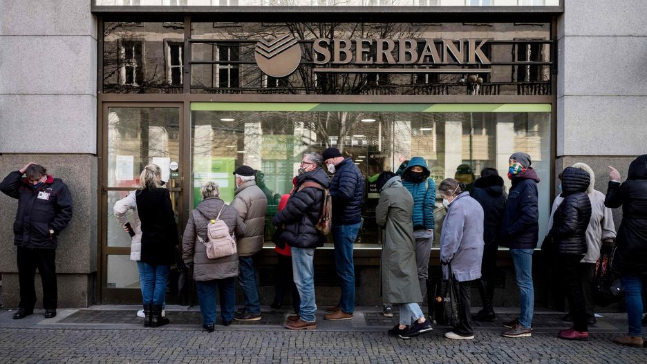 Bank Rosji chce ograniczyć odpływ waluty za granicę 