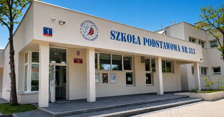 Ośmiolatek nie chciał oddać nożyczek. Szkoła wezwała policję